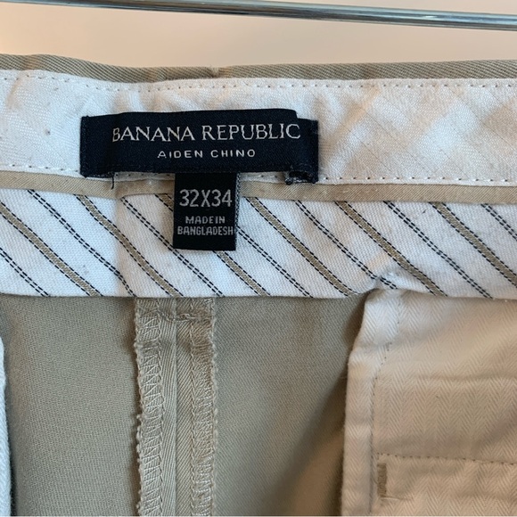 Banana Republic Aiden Chino Khaki Beige Rapid Movement Preppy Size 32x34 - Picture 9 of 11